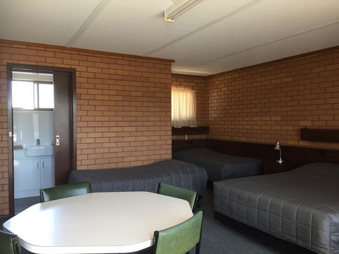 Deniliquin Motel - Tourism Search 13