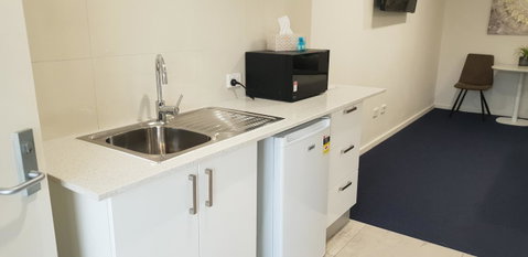 Carlton Suites - Tourism Search 18