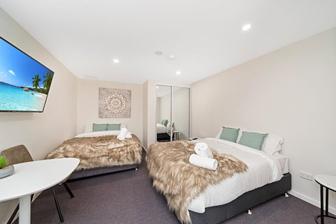 Carlton Suites - Tourism Search 4