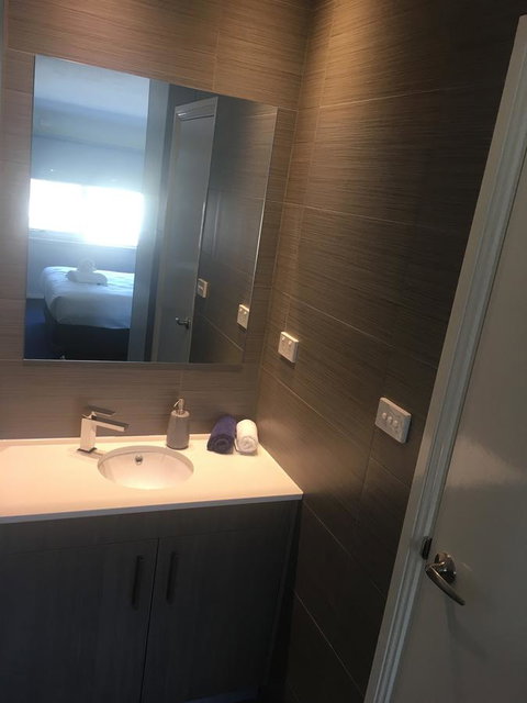 Carlton Suites - Tourism Search 31
