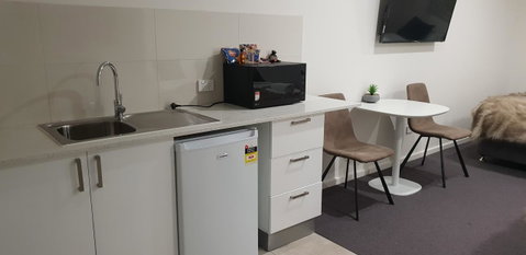 Carlton Suites - Tourism Search 14