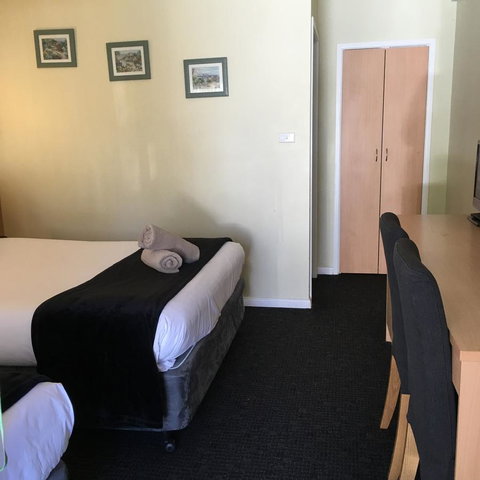 Sky Rider Motor Inn - Tourism Search 26