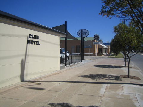 Balranald Club Motel - Tourism Search 14