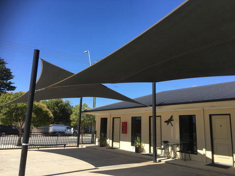 Balranald Club Motel - Tourism Search 11