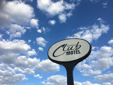 Balranald Club Motel - Tourism Search 13