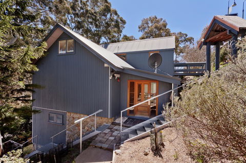Pure Chalet Thredbo - Tourism Search 42