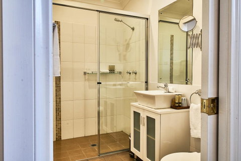 The Bronte Boutique Hotel - Tourism Search 34