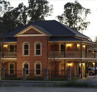 Carlyle Suites  Apartments - Tourism Search