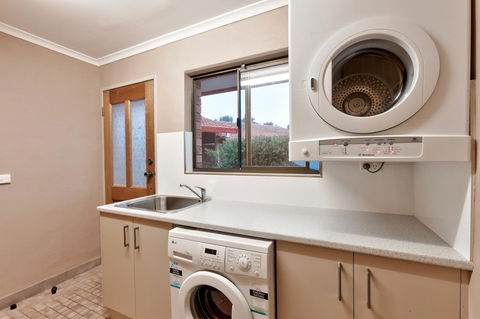 Hume Country Motor Inn - Tourism Search 27