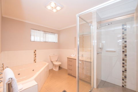 Hume Country Motor Inn - Tourism Search 29