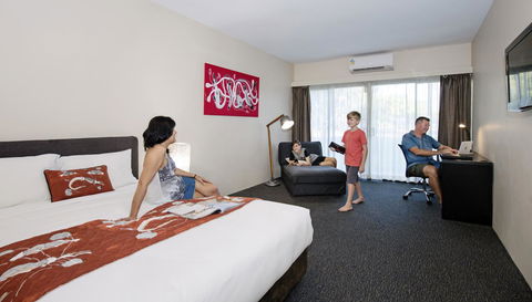 Mercure Kakadu Crocodile - Tourism Search 13