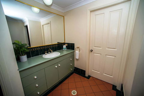 Beaches Serviced Apartments - Tourism Search 32