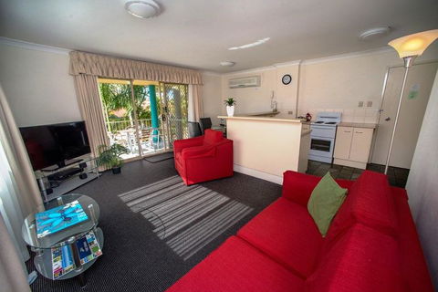 Beaches Serviced Apartments - Tourism Search 12
