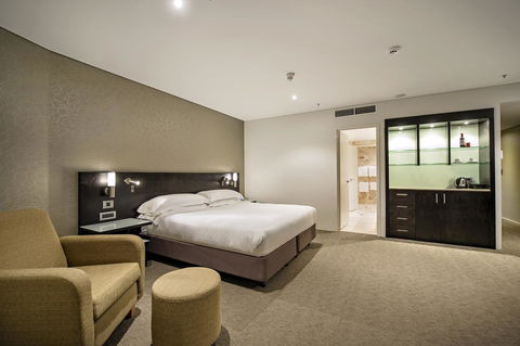 Hilton Darwin - Tourism Search 34