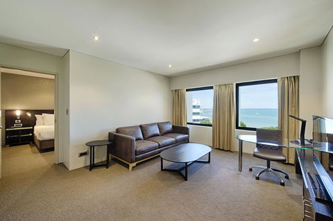 Hilton Darwin - Tourism Search 12