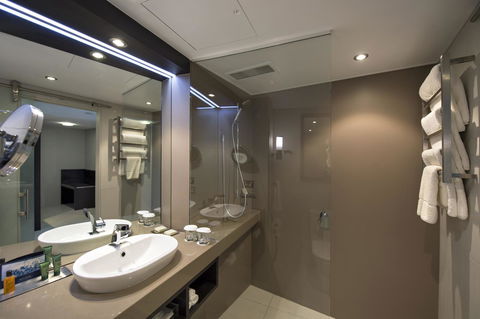 Hilton Darwin - Tourism Search 29