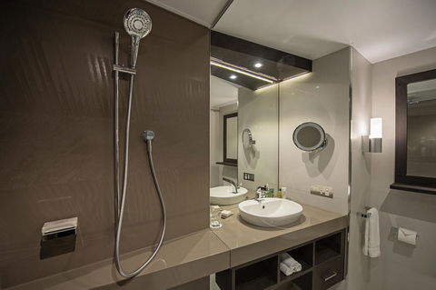 Hilton Darwin - Tourism Search 25