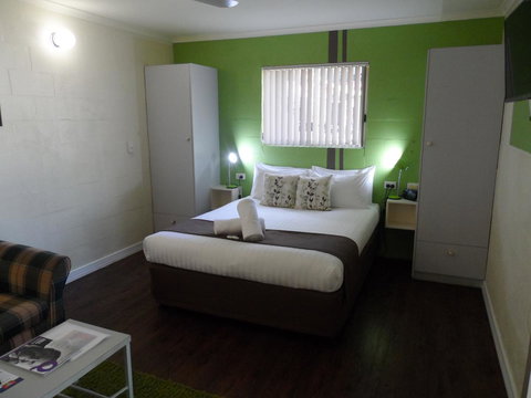 Alice On Todd Apartments - Tourism Search 21