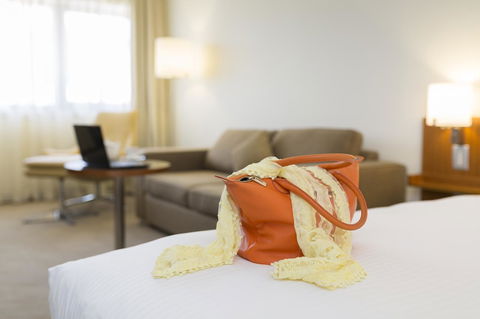 Novotel Canberra - Tourism Search 32
