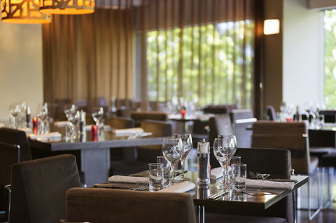 Novotel Canberra - Tourism Search 12