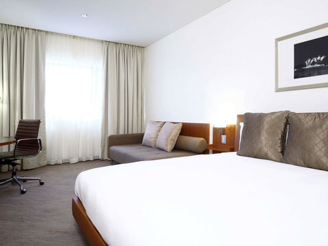 Novotel Canberra - Tourism Search 0