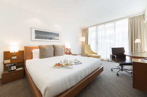 Novotel Canberra - Tourism Search 7