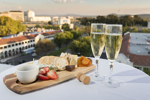 Novotel Canberra - Tourism Search 36