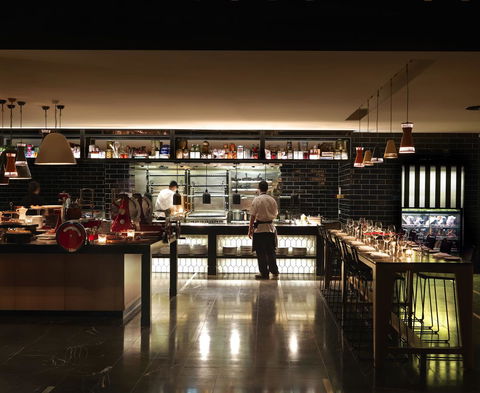 QT Canberra - Tourism Search 18
