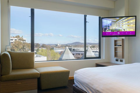 Crowne Plaza Canberra, An IHG Hotel - Tourism Search 19