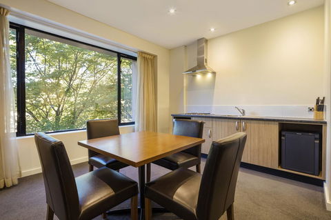 Crowne Plaza Canberra, An IHG Hotel - Tourism Search 39