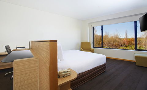 Crowne Plaza Canberra, An IHG Hotel - Tourism Search 41