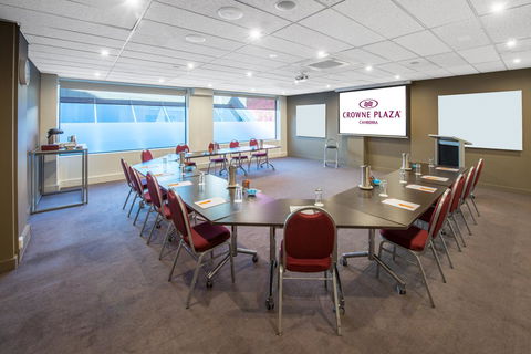 Crowne Plaza Canberra, An IHG Hotel - Tourism Search 8