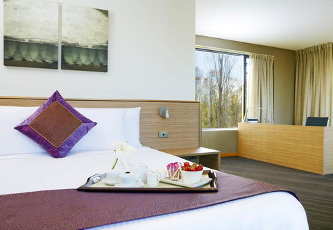 Crowne Plaza Canberra, An IHG Hotel - Tourism Search 44