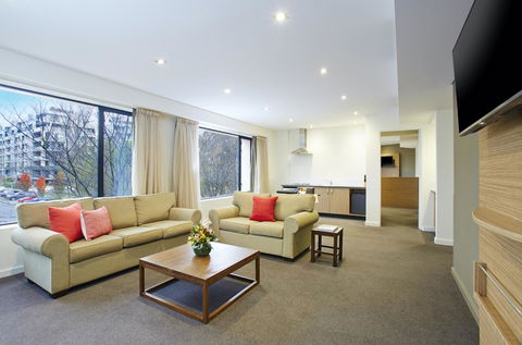 Crowne Plaza Canberra, An IHG Hotel - Tourism Search 11