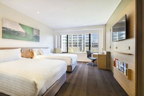 Crowne Plaza Canberra, An IHG Hotel - Tourism Search 31