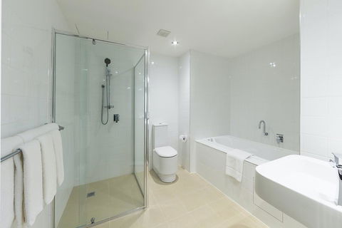 Crowne Plaza Canberra, An IHG Hotel - Tourism Search 27