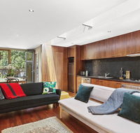 BOUTIQUE STAYS - Curran Terrace - Tourism Search