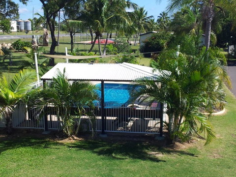 Bowen Arrow Motel - Tourism Search 1