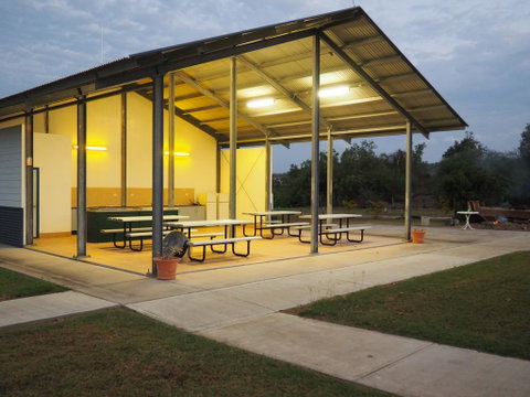 Bowen Holiday Park - Tourism Search 3