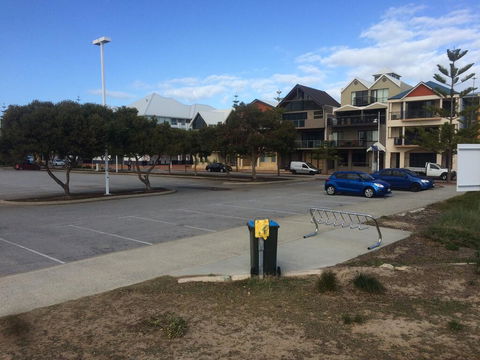 Breakwater Short Stay - Tourism Search 1