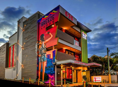 Breeze Lodge - Tourism Search 0
