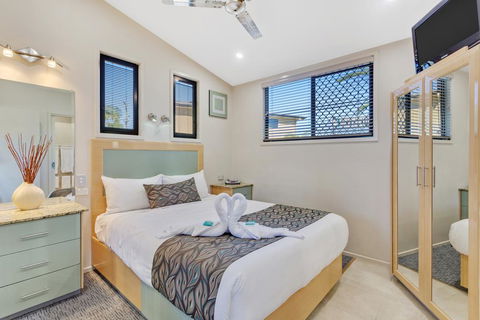 Brisbane Holiday Village - Tourism Search 2