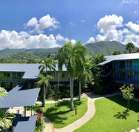 Cairns Adventure Lodge - Cook your own meals in your private Kitchen includes Dishwasher Washing Machine - Tourism Search