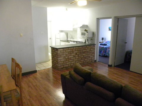 Carnarvon Central Apartments - Tourism Search 2