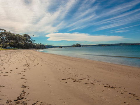 Caseys Beach Holiday Park - Tourism Search 1