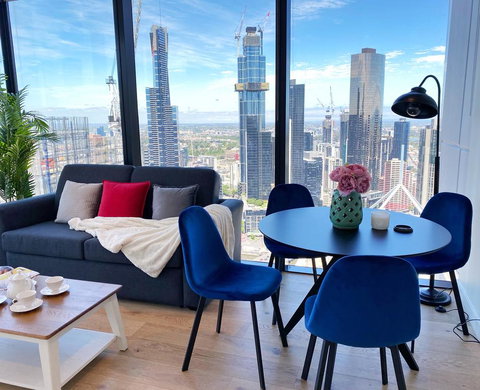 CBD Fabulous View 2BR High In The Sky On Collins - Tourism Search 1