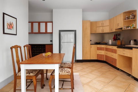Classic Bungalow - Tourism Search 2