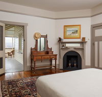 Classic Bungalow - Tourism Search