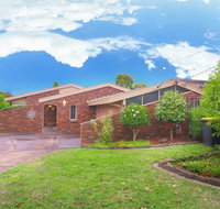 Classic Double Brick Garden House - Tourism Search