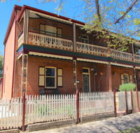 Classic Old Style House - Tourism Search
